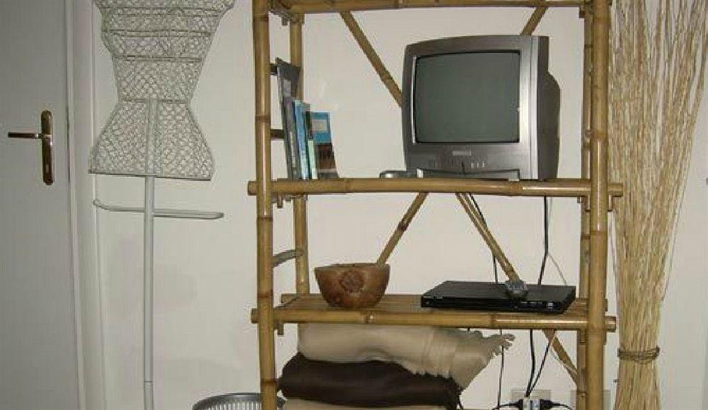 B&B Ombelico Del Mondo Roma Esterno foto
